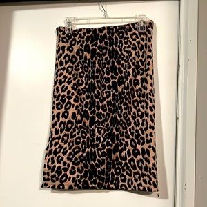 Venti6 animal print skirt for women with a side split and zipper. Size L